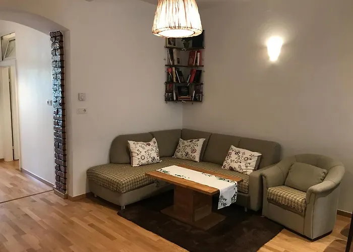 Near Schoenbrunn And Downtown Appartement Vienne